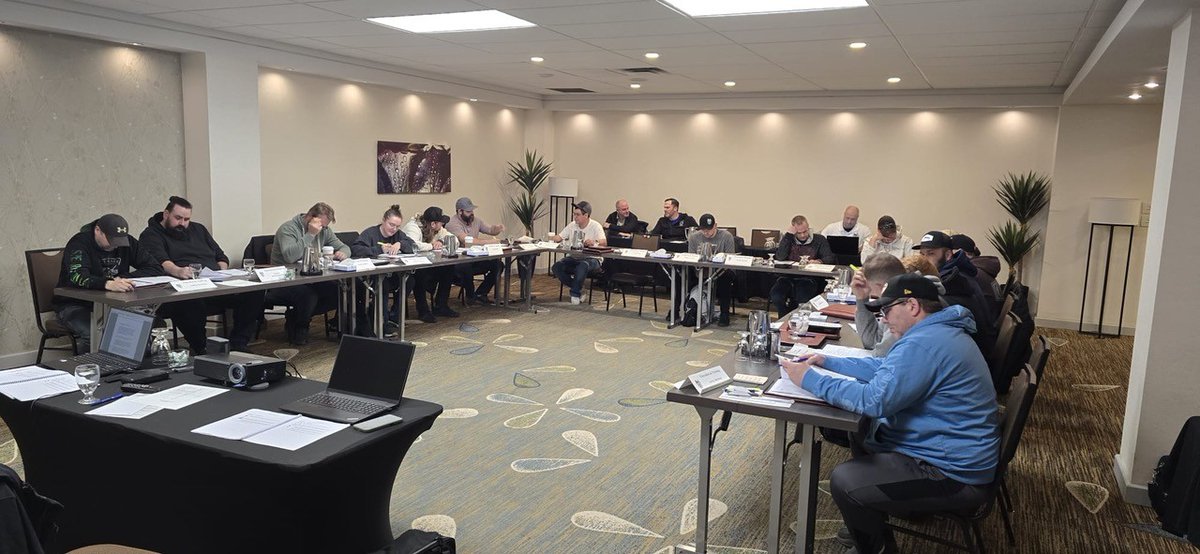 TeamstersRail's tweet photo. TCRC Education Program Continues Momentum with Winnipeg Level 1 Course https://t.co/CrrBoWSdmq https://t.co/R8pfdbzP0m
