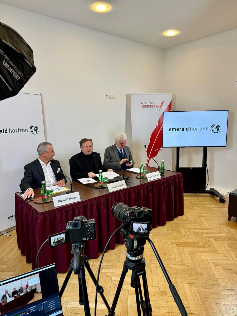 norbertghofer's tweet image. Krieg = Energiepreise rauf. Europas Abhängigkeiten sind teuer. Heute im Presseclub Concordia: @EmeraldAg75772  zeigt nächste Schritte Richtung Wiener Börse (prime market). Fokus: DUALstorePLUS &amp;amp; ADES für dezentrale Resilienz.
#EnergySecurity #DUALstorePLUS #ADES