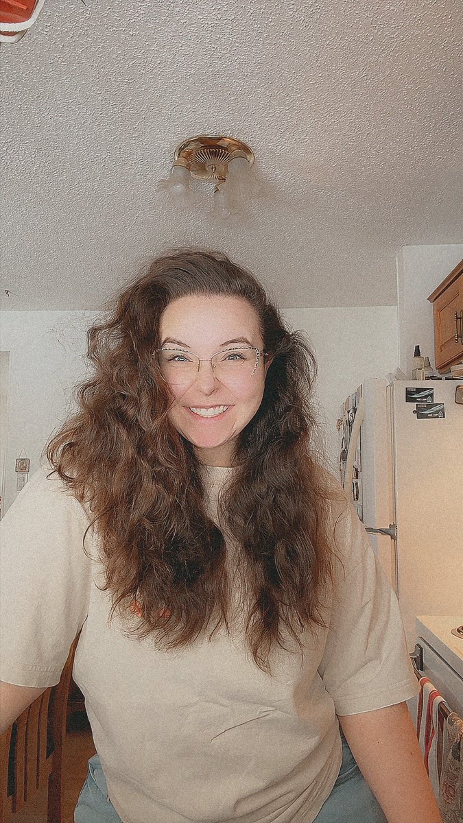 𝔠𝔥𝔯𝔦𝔰𝔱𝔦𝔫𝔢 tweet media