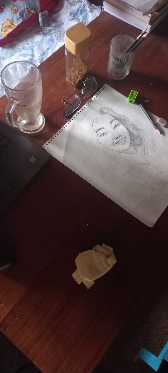 Rawbean5's tweet photo. Back to sketch, after so long...
Yet to complete...
#Random_art
#Artist_in_Me https://t.co/9cVLEdTify
