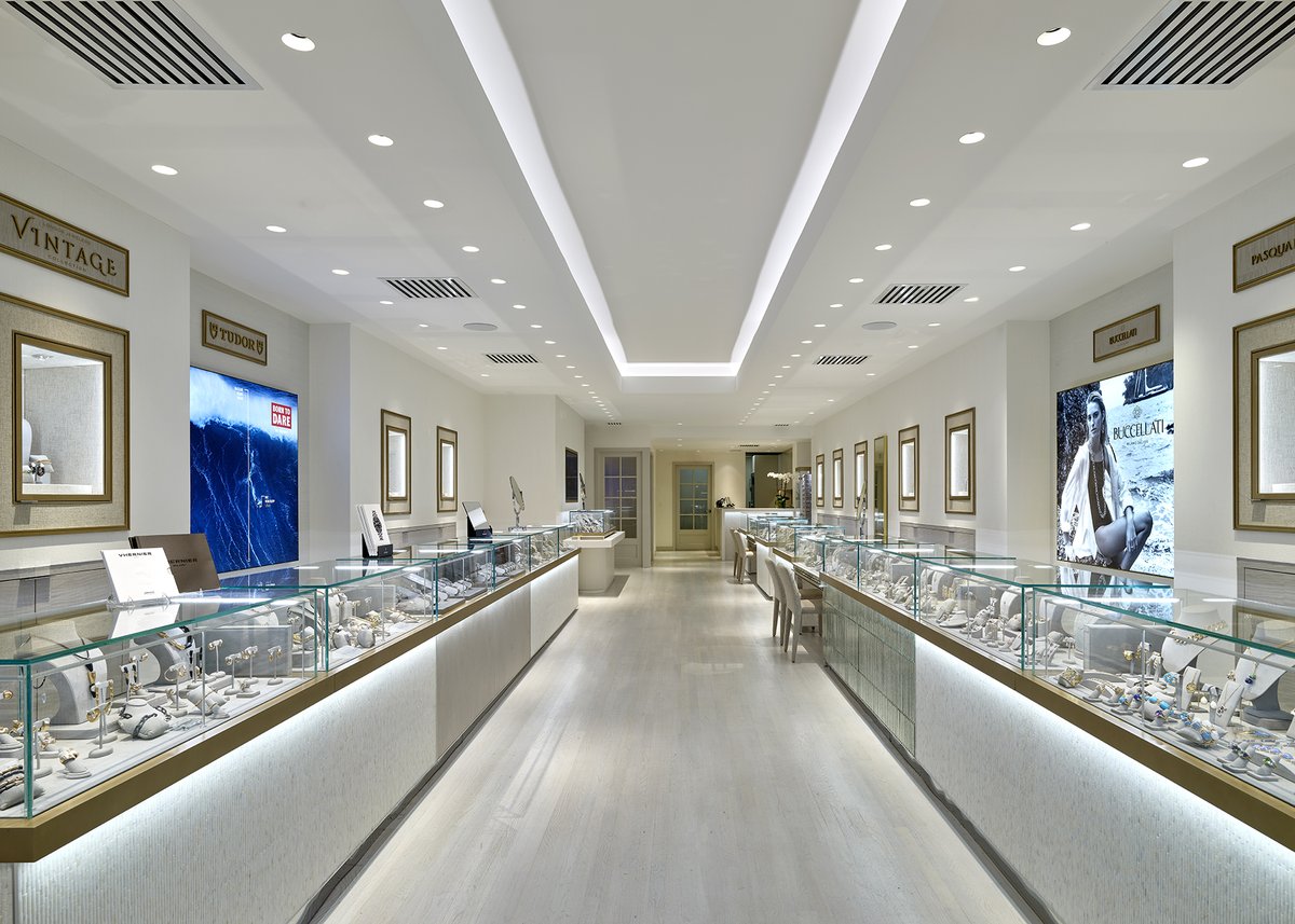 wearegilbert's tweet photo. Last year, London Jewelers reopened its Southampton store—marking their second location in the Hamptons. Built by Gilbert, the space reflects the brand’s elegance, heritage, and commitment to exceptional retail experience. https://t.co/YsR26ZCjLE