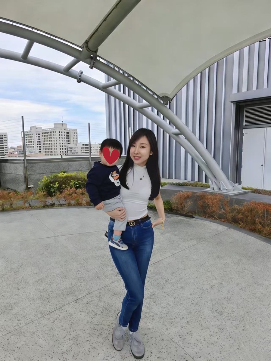 🇹🇼郵局單親媽媽-宛如 tweet media