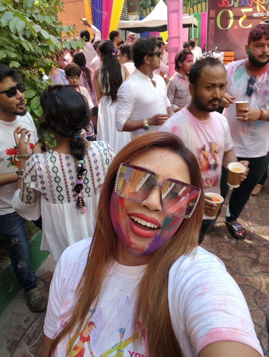 moumi_its's tweet image. Holi party 🤟 

#holi #holidayseason  #holidayevent #regentorkos #instagood
                 instagram.com/reel/DVbYL6Ekm…
