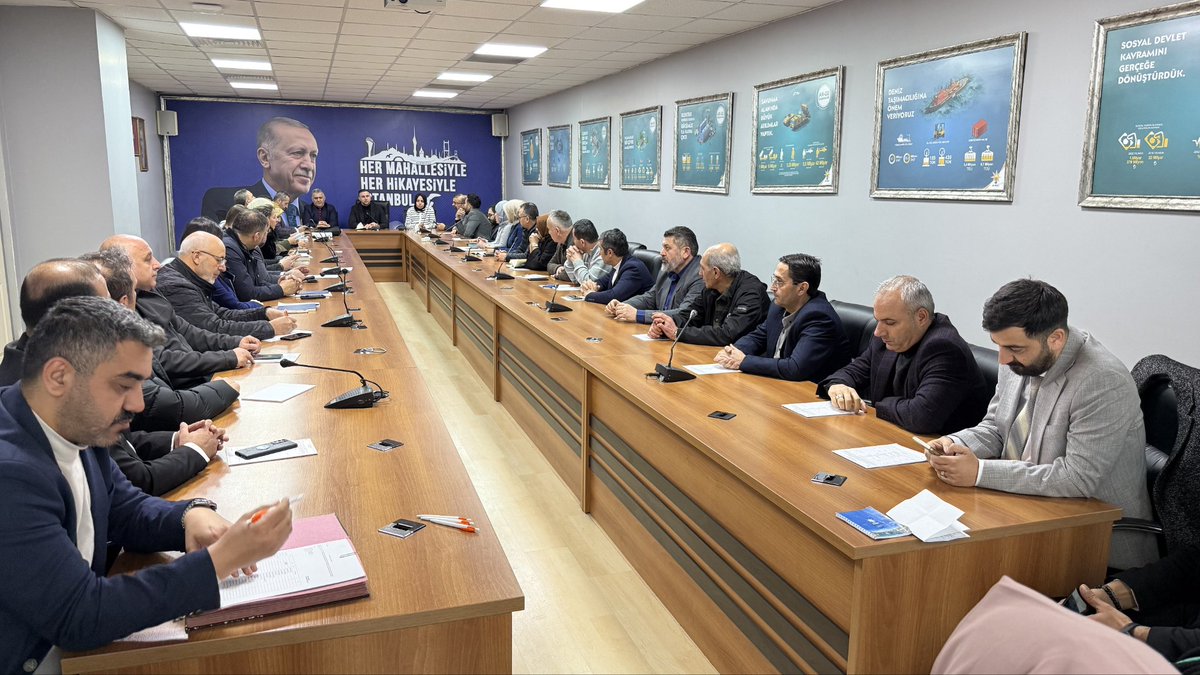 İl Sorumlumuz Babür Baycan, Kadın Kolları Başkanımız Saliha Karadayı Deniz, Gençlik Kolları Başkanımız Ozan Bekir Yıldız ve kıymetli Yönetim kurulu üyelerimizle birlikte haftalık olağan toplantımızı gerçekleştirdik.

Yapılan çalışmaları kapsamlı şekilde değerlendirdik; önümüzdeki