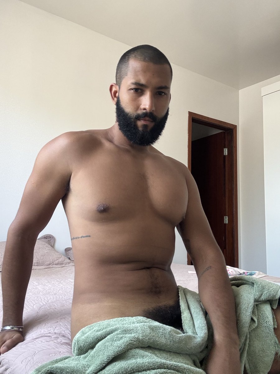 BornThisDanilo's tweet photo. 🧖🏽 https://t.co/iE472lXWMy