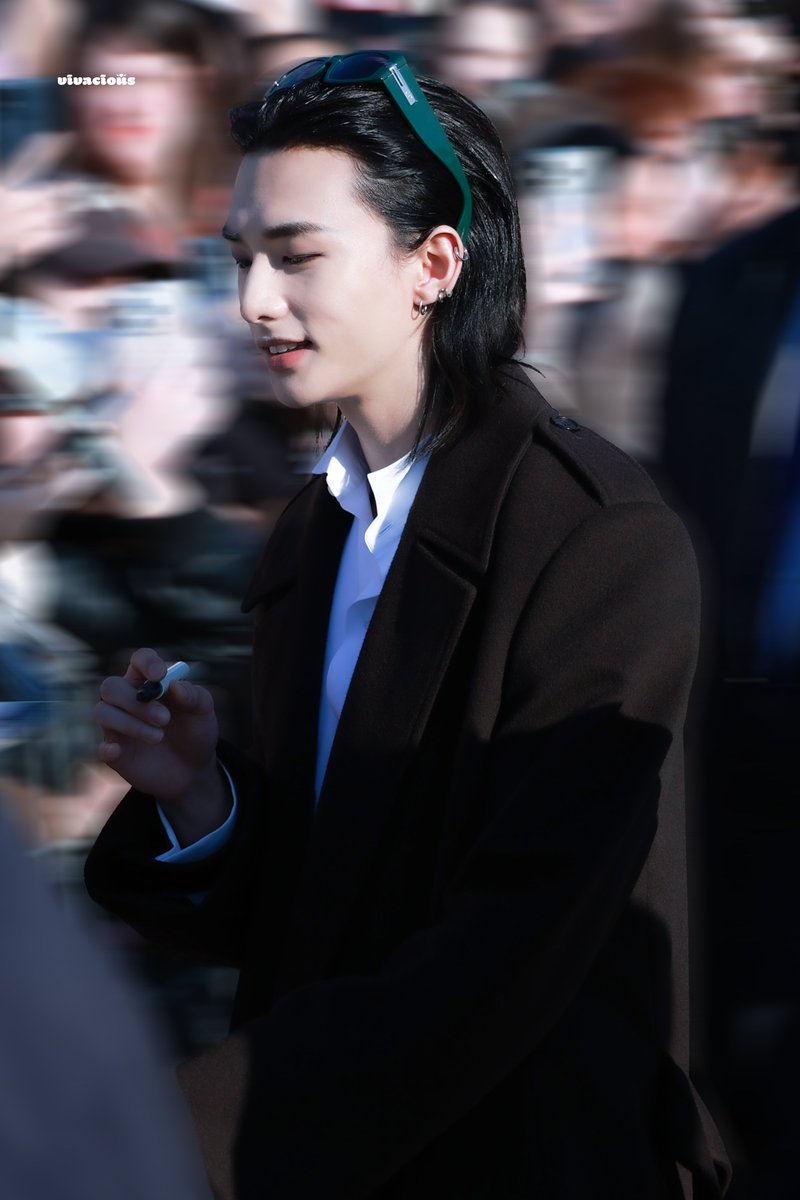 vivacioushj0320's tweet photo. 260303 Dior       

😍

#현진 #hyunjin 
#HYUNJIN_DiorAW26
@Dior https://t.co/I2LE6vEgrN