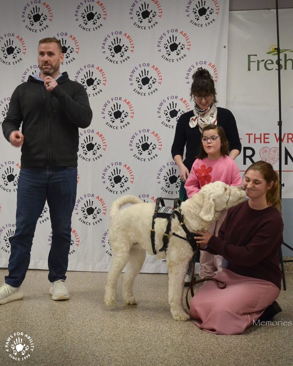 4 Paws For Ability tweet media