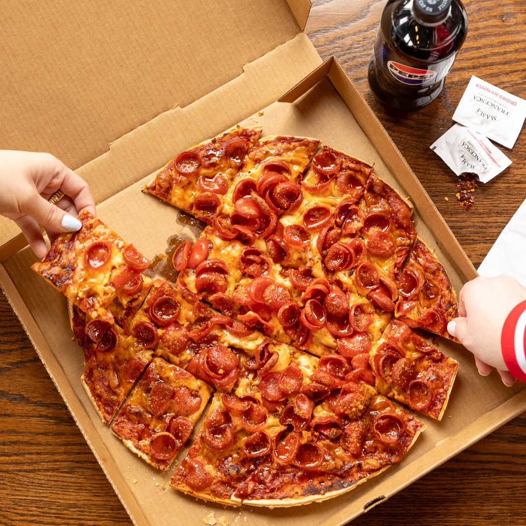 Imo's Pizza tweet media