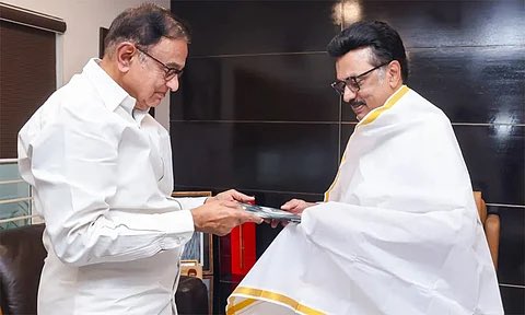 Ahmedshabbir20's tweet image. In this week’s #Powertrip 

#PChidambaram as troubleshooter

What transpired in the meeting with Chief Minister #MKStalin? 

Read: thenewsminute.com/powertrip/why-…