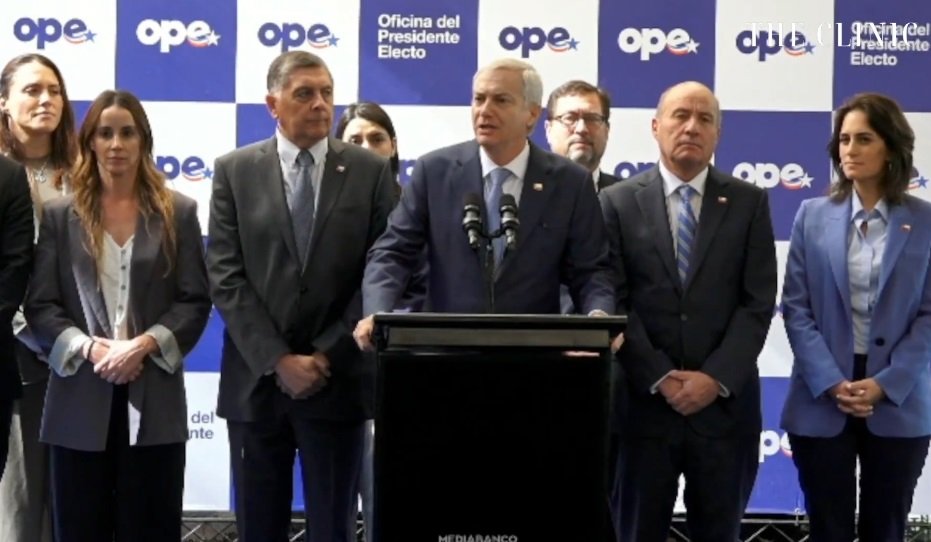 Kast detalla que Boric le informó del cable chino como “un proyecto en estudio”, no que LO HABÍAN APROBADO gamba.cl/2026/03/kast-b…