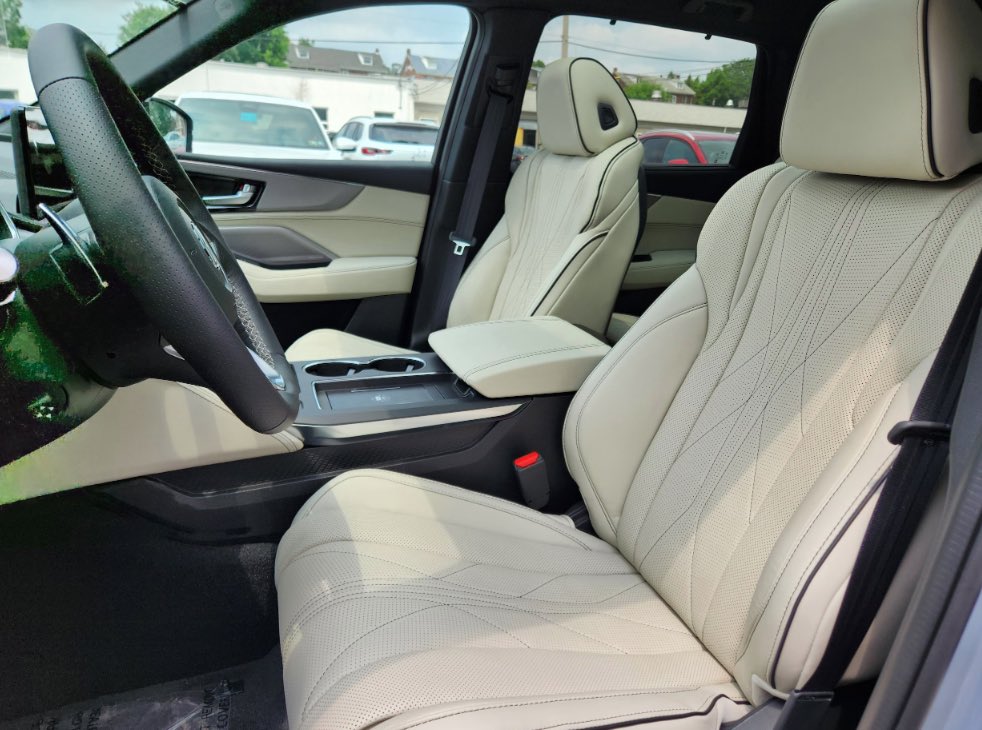 PiazzaAcuraRead's tweet photo. Check out the new 2026 Acura MDX w/ A-Spec. Schedule a test drive today!

#acura #mdx #suvgoals https://t.co/yu4w59h0Bh