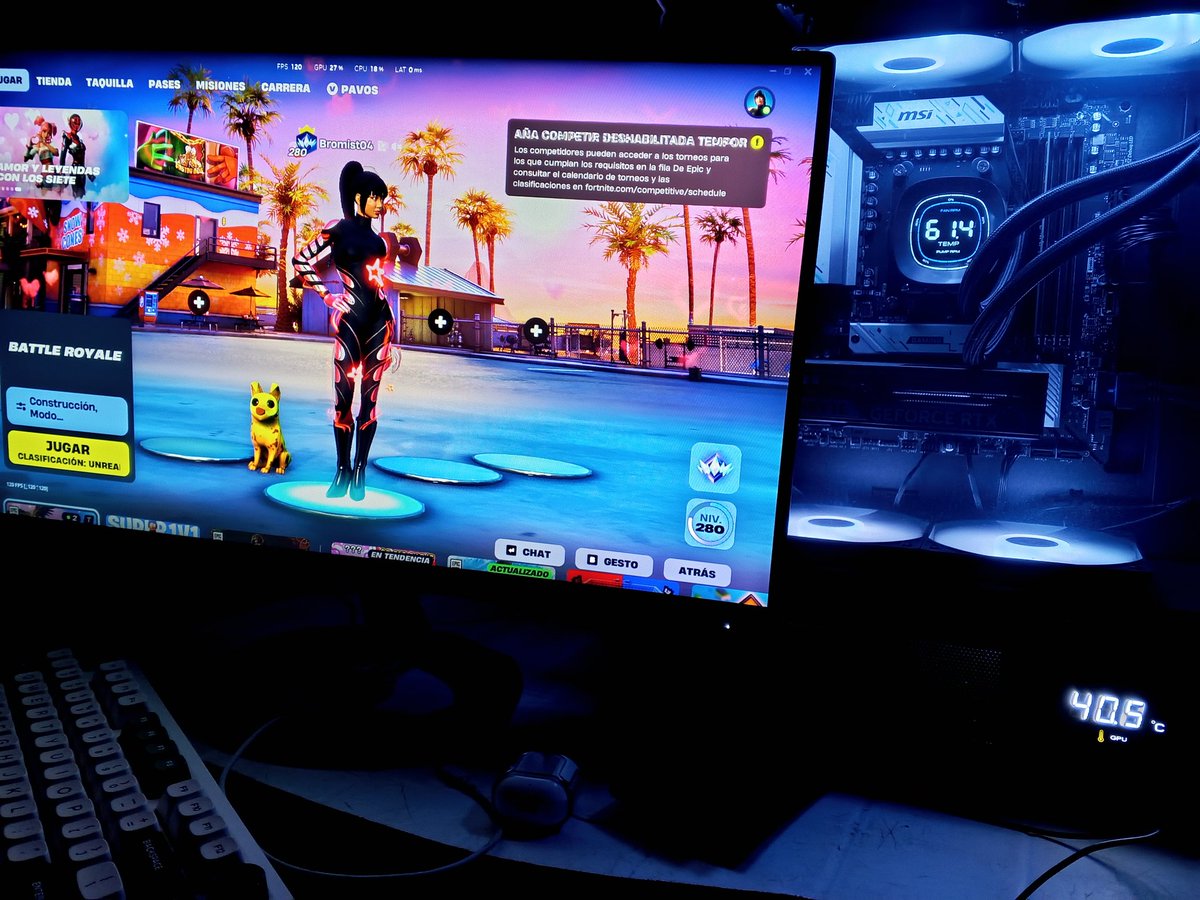 EriamSama's tweet image. Alguien que me guste jugar a la compu?
#Fortnite #compu #gamer #frikik
