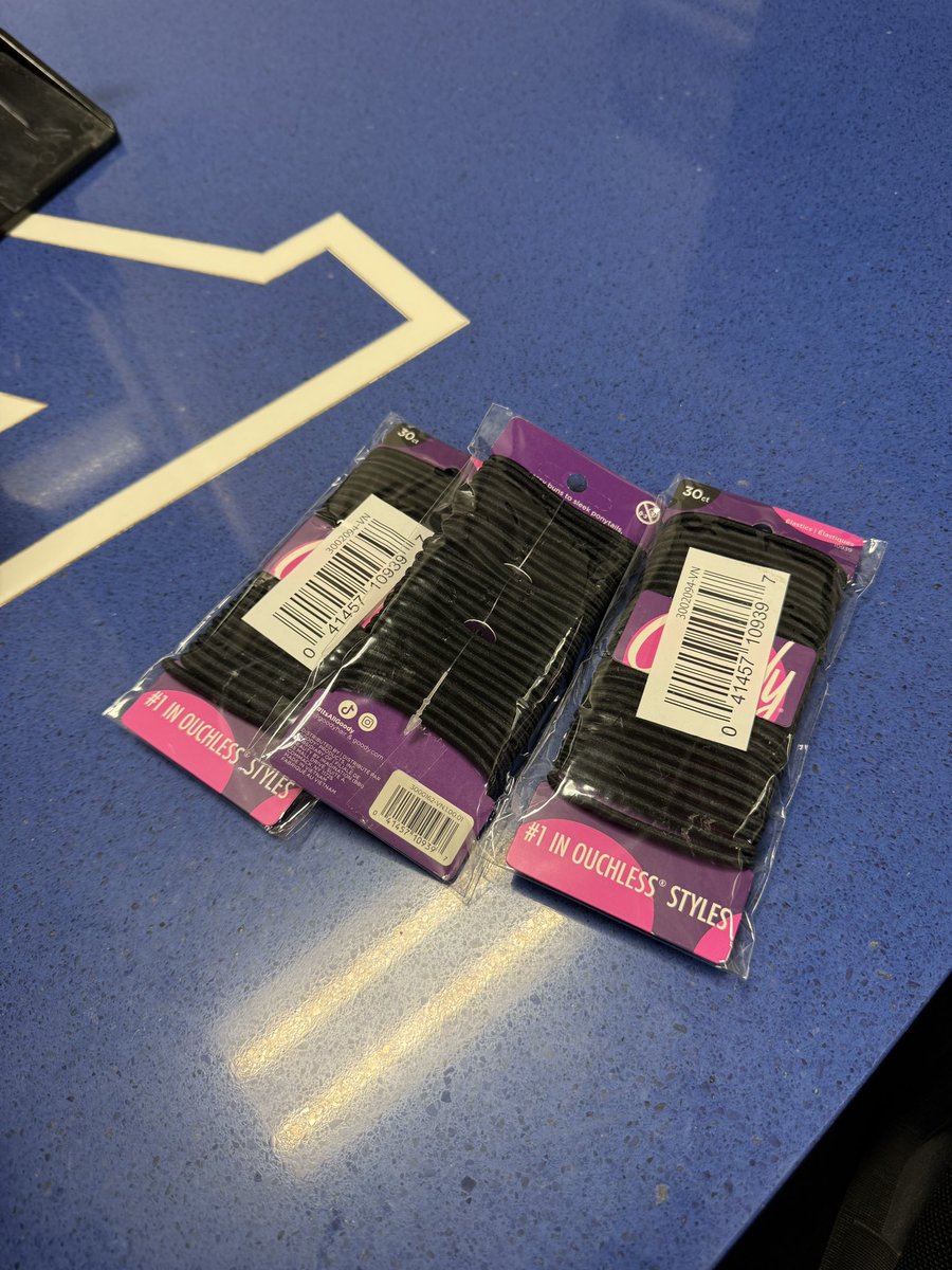 Mr. Moon tweet media