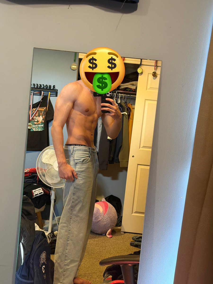 cashslayer_'s tweet photo. Just woke up and ready to take wallets 

Hit the DMs scrubs😉 #findom #alpha https://t.co/Tbe3ryVetX