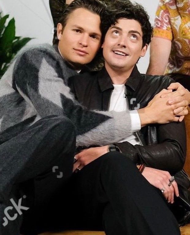 Aneurin pls blink twice if you need help