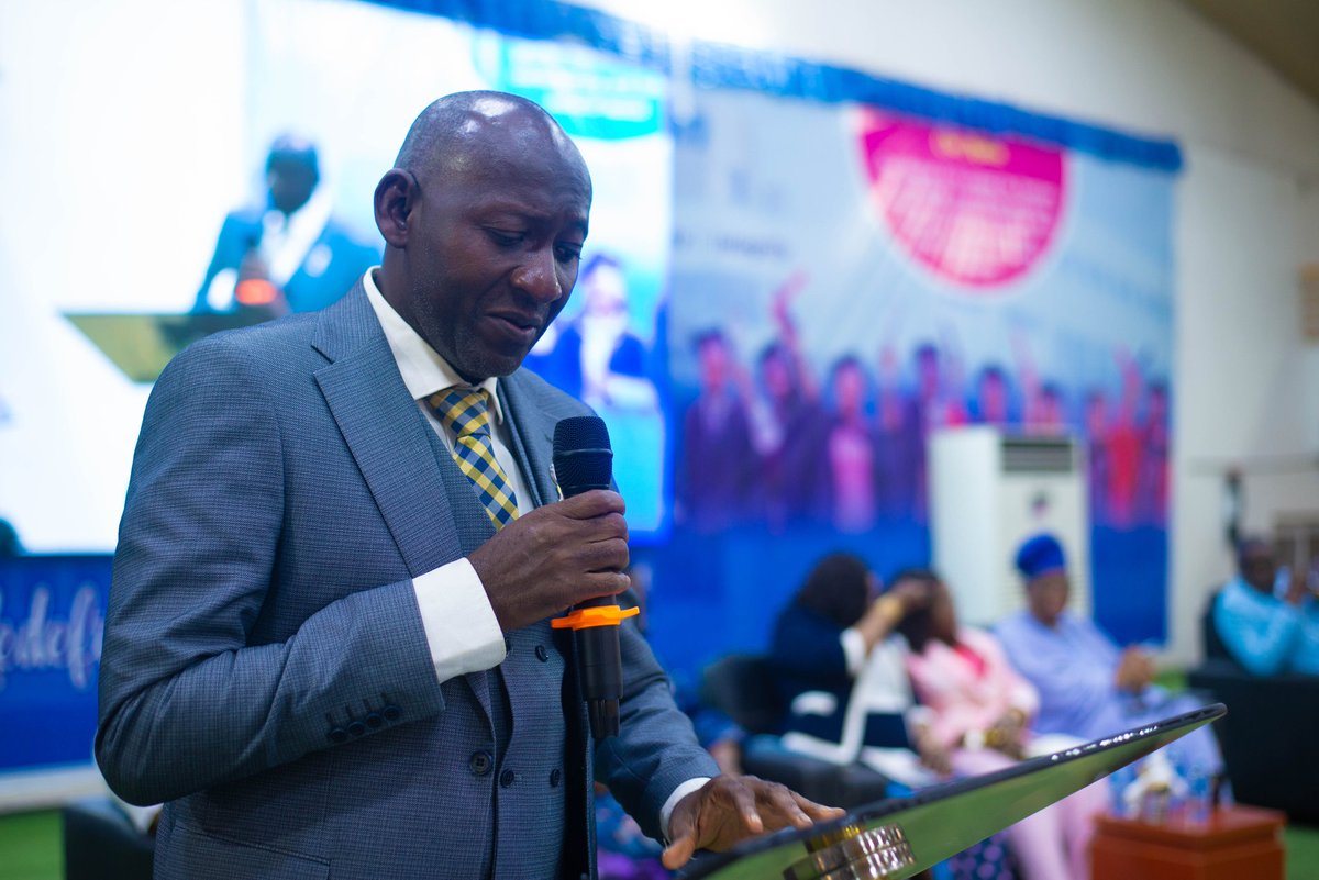 AkeemAmodu's tweet photo. Knowledge in the Emerging Global Order: Multidisciplinary Festschrift in Honour of Jide Owoeye at Seventy

As Lead Editor I made the public presentation of the above title on the 27thFeb'26 as part of the activities marking the 70th birthday of Prof Jide Owoeye @LeadcityIB https://t.co/05ap81xbxH