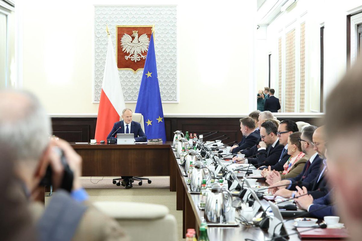MaGromadzka's tweet image. Dzisiejsze posiedzenie Rady Ministrów pod przewodnictwem Premiera @donaldtusk. 
@Obywatelska_KO 
#RadaMinistrów #Rząd #Polityka #Polska #KancelariaPremiera