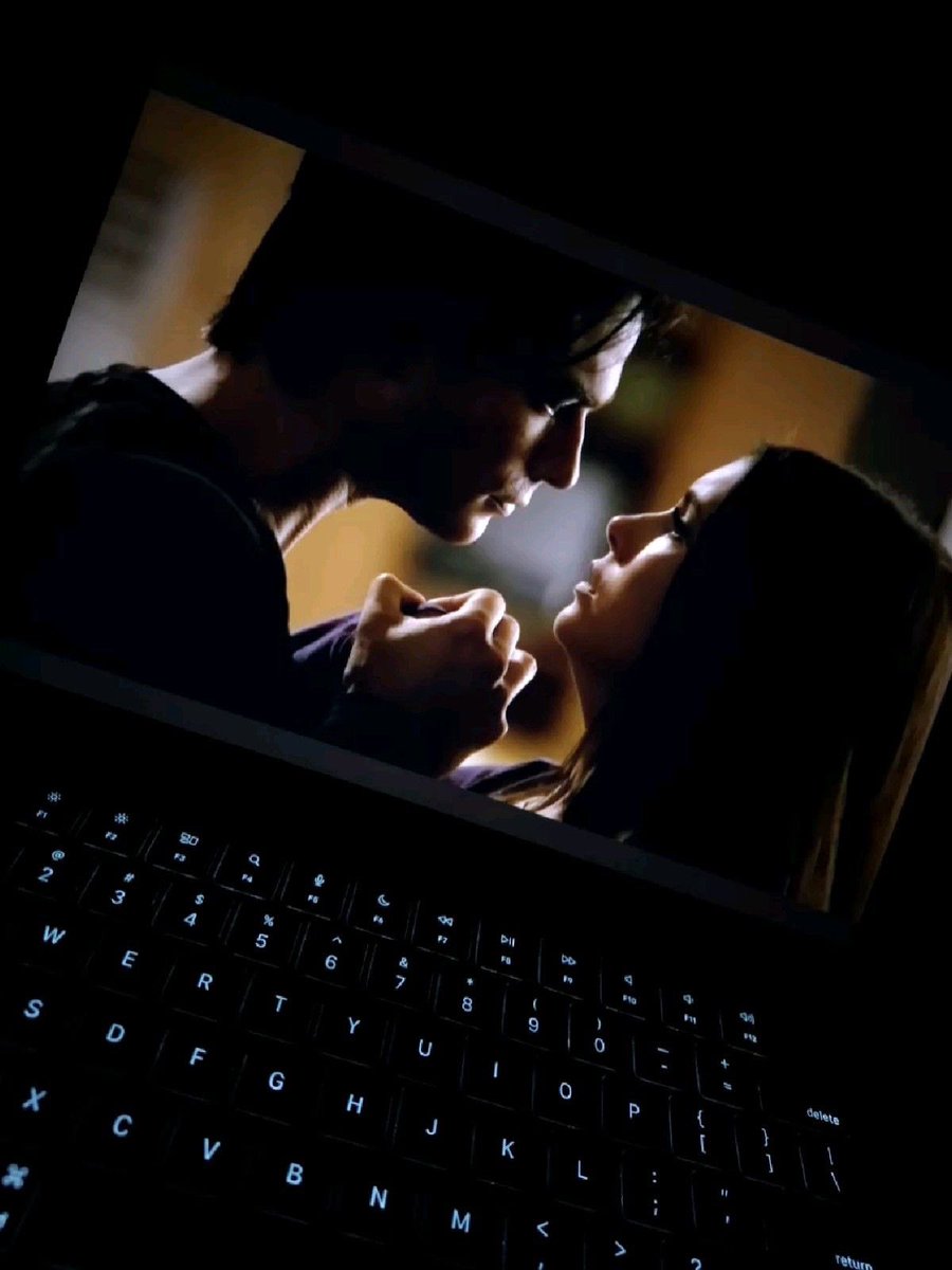 ؘ (@delenathinkers) on Twitter photo 