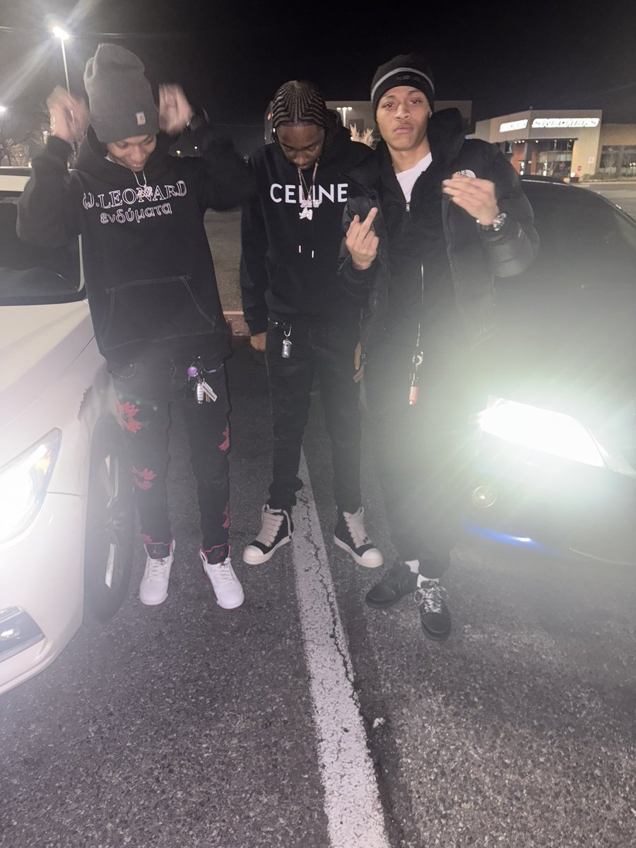 doorswinger tweet media