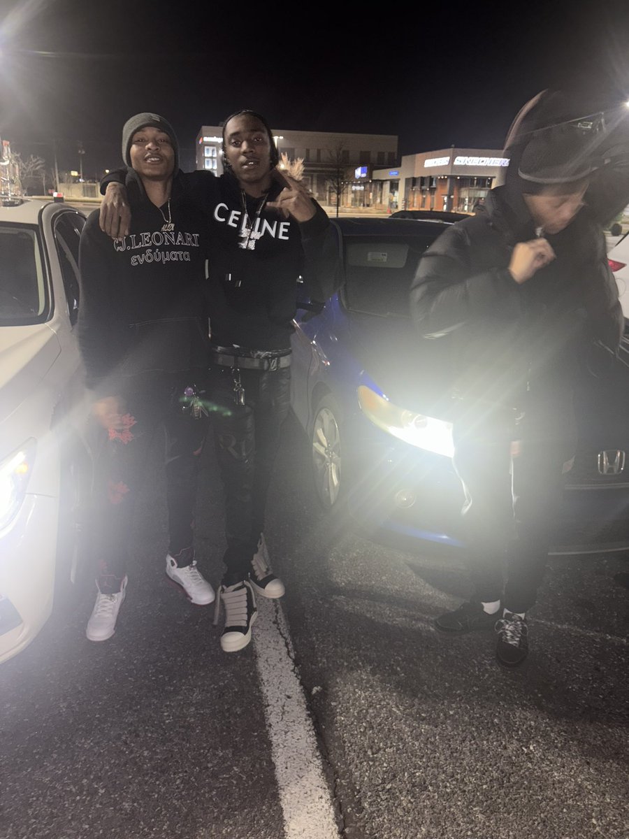 doorswinger tweet media