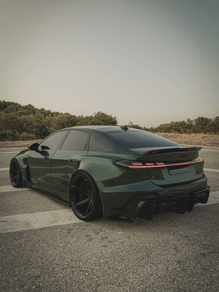 COMPETITION tweet media