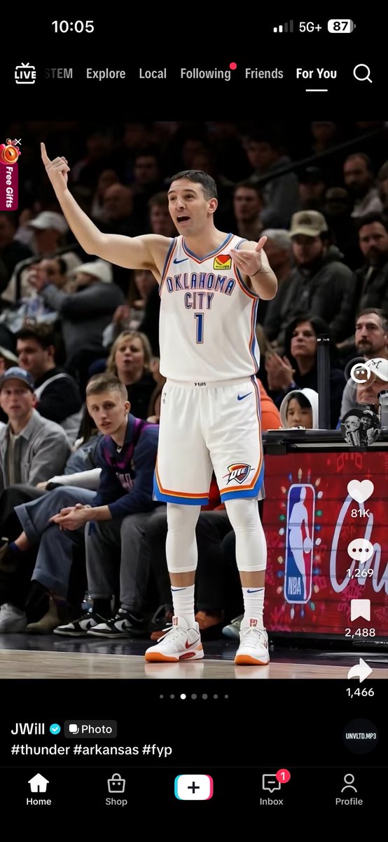 johncox465's tweet photo. @DownToDunk @AndrewKSchlecht does jwill listen to the pod? https://t.co/Rl2f4JNRsr
