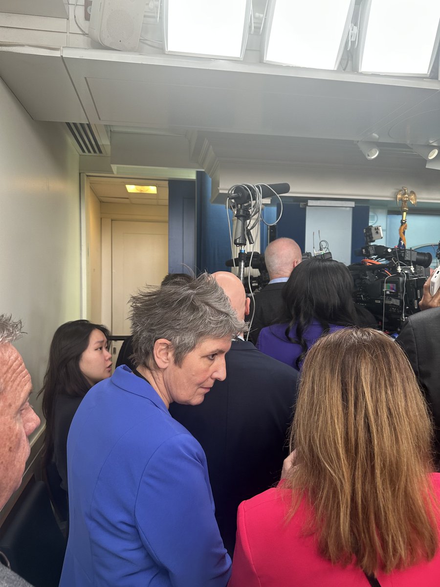 Peter Mueller tweet media