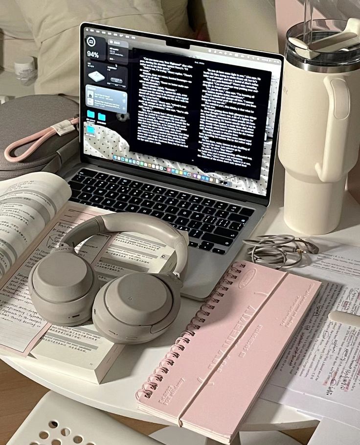 mindrbIowing's tweet photo. itens úteis para quem estuda/trabalha em casa #publi 

a thread: https://t.co/9NAA1NcvUy