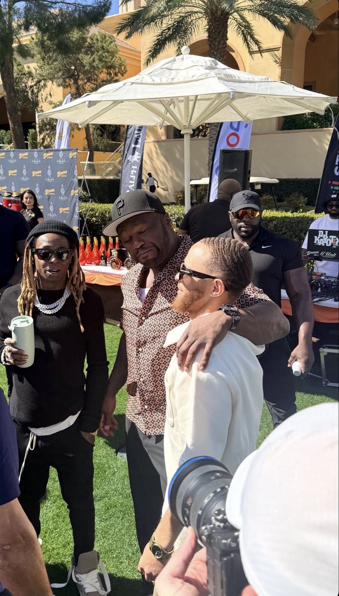 WeezyArchives🐐 tweet media