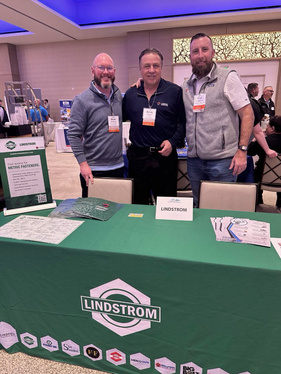 Rosa the Riveter 💪🛠🔩 tweet media