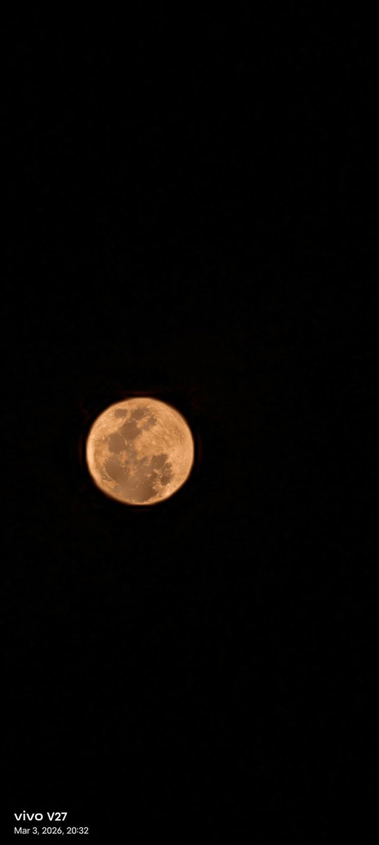 Red 🌑 moon 🌙. My click