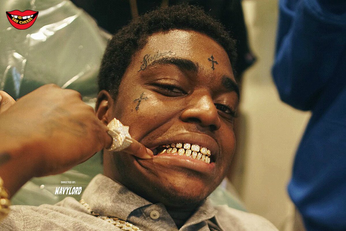 SaycheeseDGTL's tweet photo. Kodak Black is giving out FREE cavity fillings, X-Rays, extractions, check ups, &amp; more today in the San Antonio, Texas area! 

Free dental clinic! https://t.co/1nfGNZD9J3