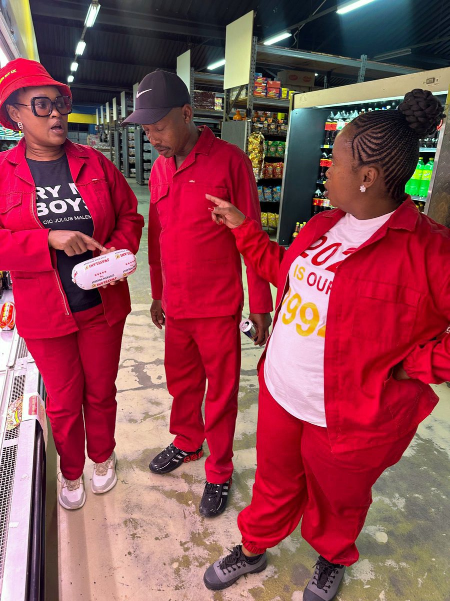 EFF_FreeState's tweet photo. ♦️IN PICTURES♦️

EFF Mangaung public representatives visited Shoprite and Jwayelani store in Thaba Nchu to check if they're selling local products.

This follows a resolution adopted at the 2nd Plenum of the 3rd CCT, which mandates that we assess whether shops stock products produced by black-owned local businesses.