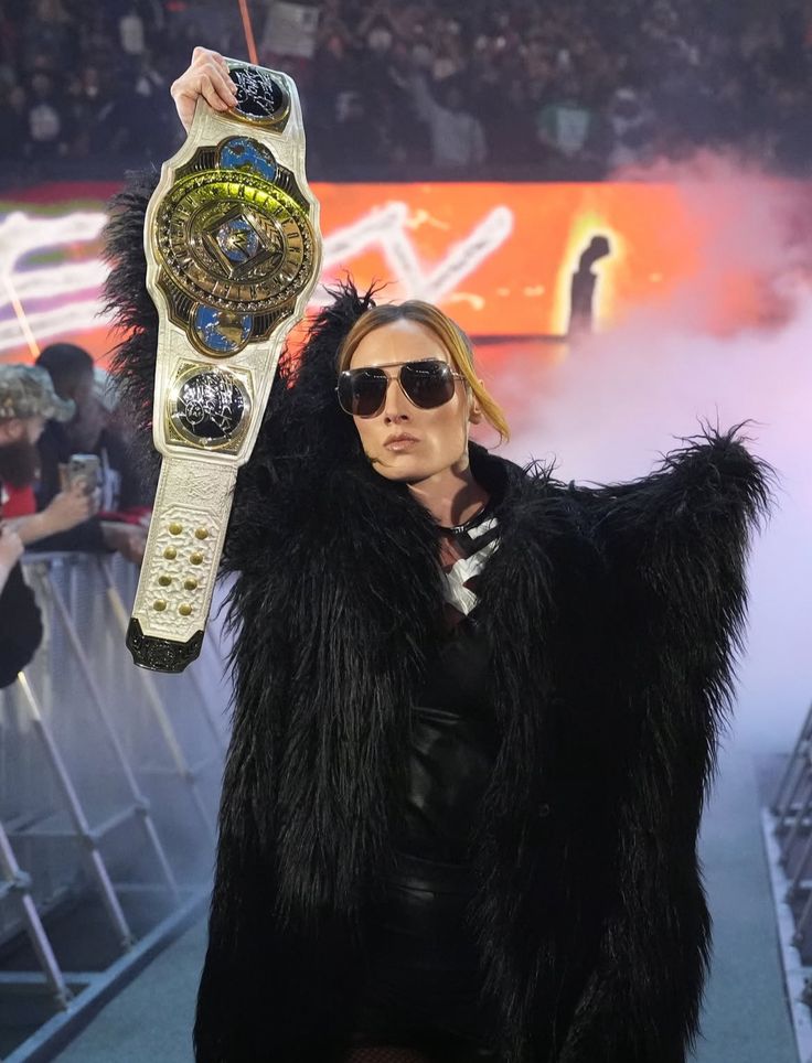 𝐌𝐈𝐀 tweet media