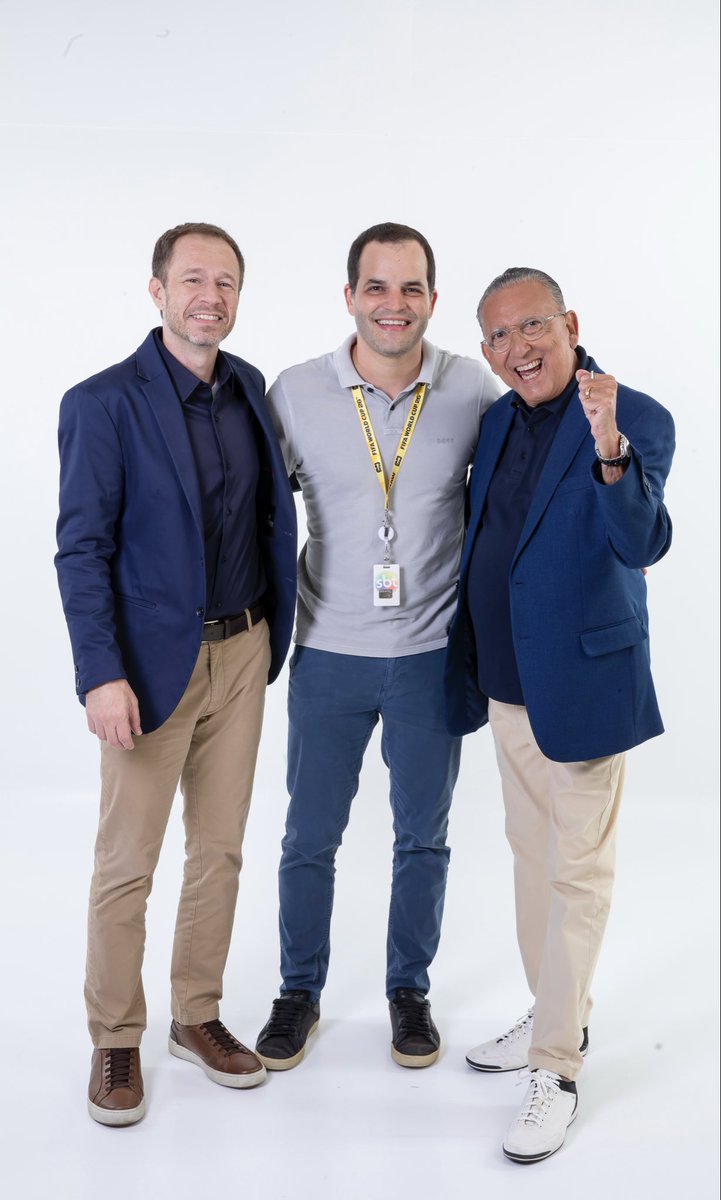 tgalassi's tweet photo. Faltam 100 dias para o maior evento do planeta. A Copa do Mundo é no SBT! https://t.co/UDeGjYGCsx