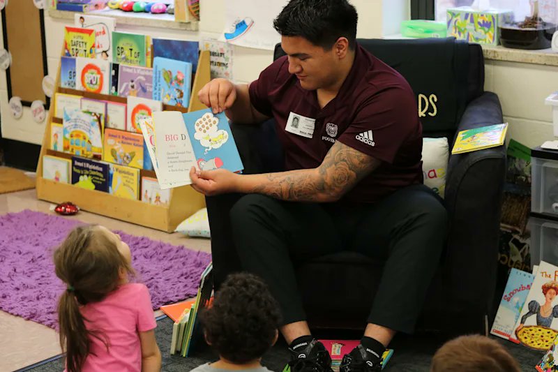 Stephen Hall tweet media