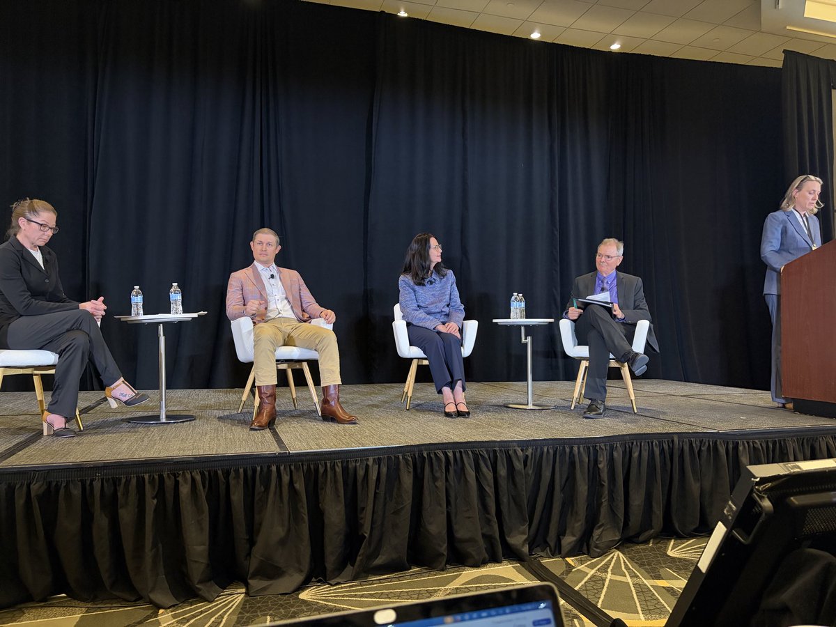 Robert Wilson tweet media