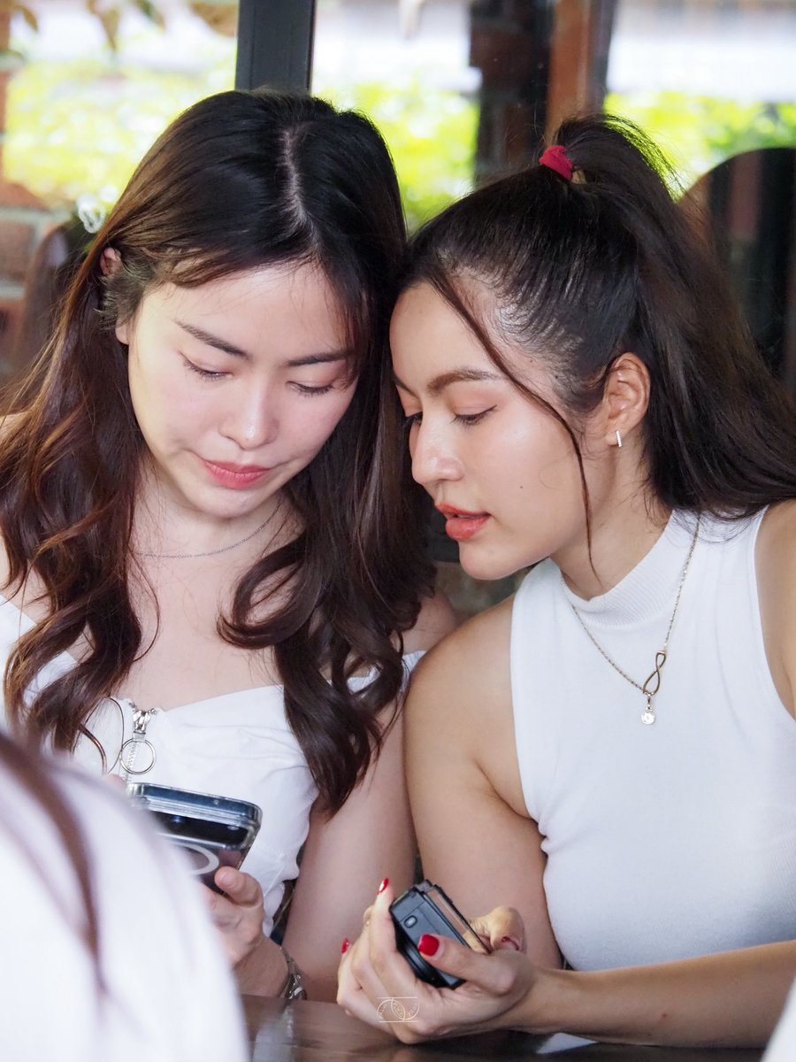 23.5 องศาของโลกคือเอียงจนหัวจุ่มเลยล่ะ
#praewh #aemaneerat
