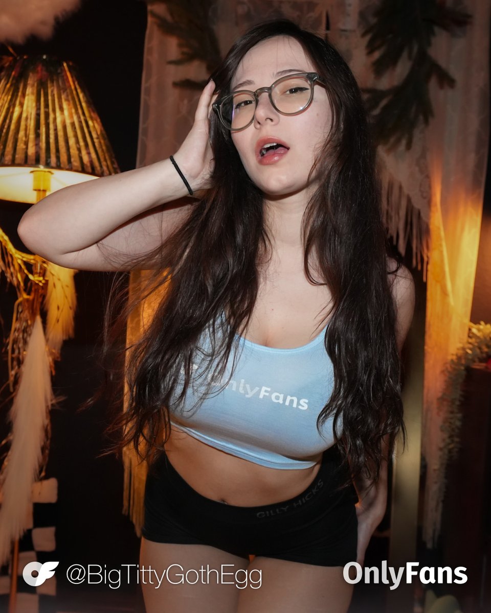 OnlyFans tweet media