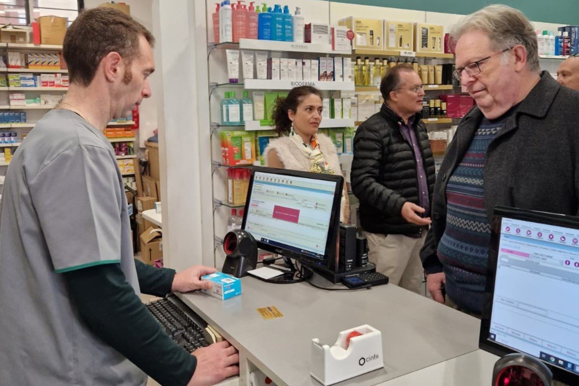 RECETA ELECTRÓNICA CONCERTADA #COMUNITATVALENCIANA

💥A partir del 3/03

✅SIREM en Comunitat Valenciana

👩‍⚕️Pídela en consulta

1⃣1⃣0⃣4⃣1⃣1⃣ mutualistas 

muface.es/actualidad/not…
<a href="/Farmaceuticos_/">Consejo General Colegios Farmacéuticos</a> <a href="/MyriamPallares/">Myriam Pallares</a> <a href="/rmartinezfarma/">Raquel Martínez García</a>  <a href="/OMC_Esp/">Organización Médica Colegial de España</a> 
<a href="/mintradigital/">Ministerio Transformación Digital Función Pública</a>