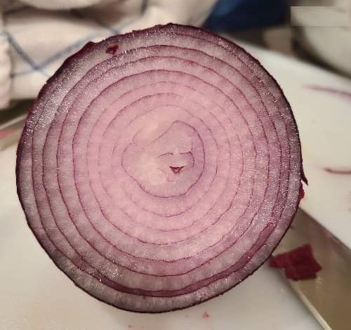 VolpeReal's tweet image. La cipolla dopo che ti ha fatto piangere