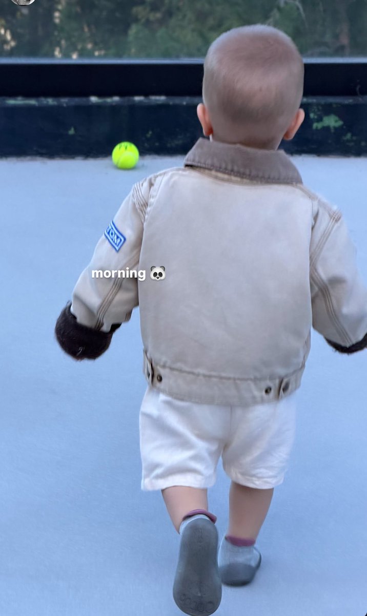 ES LA COPIA EXACTA DE JUSTIN