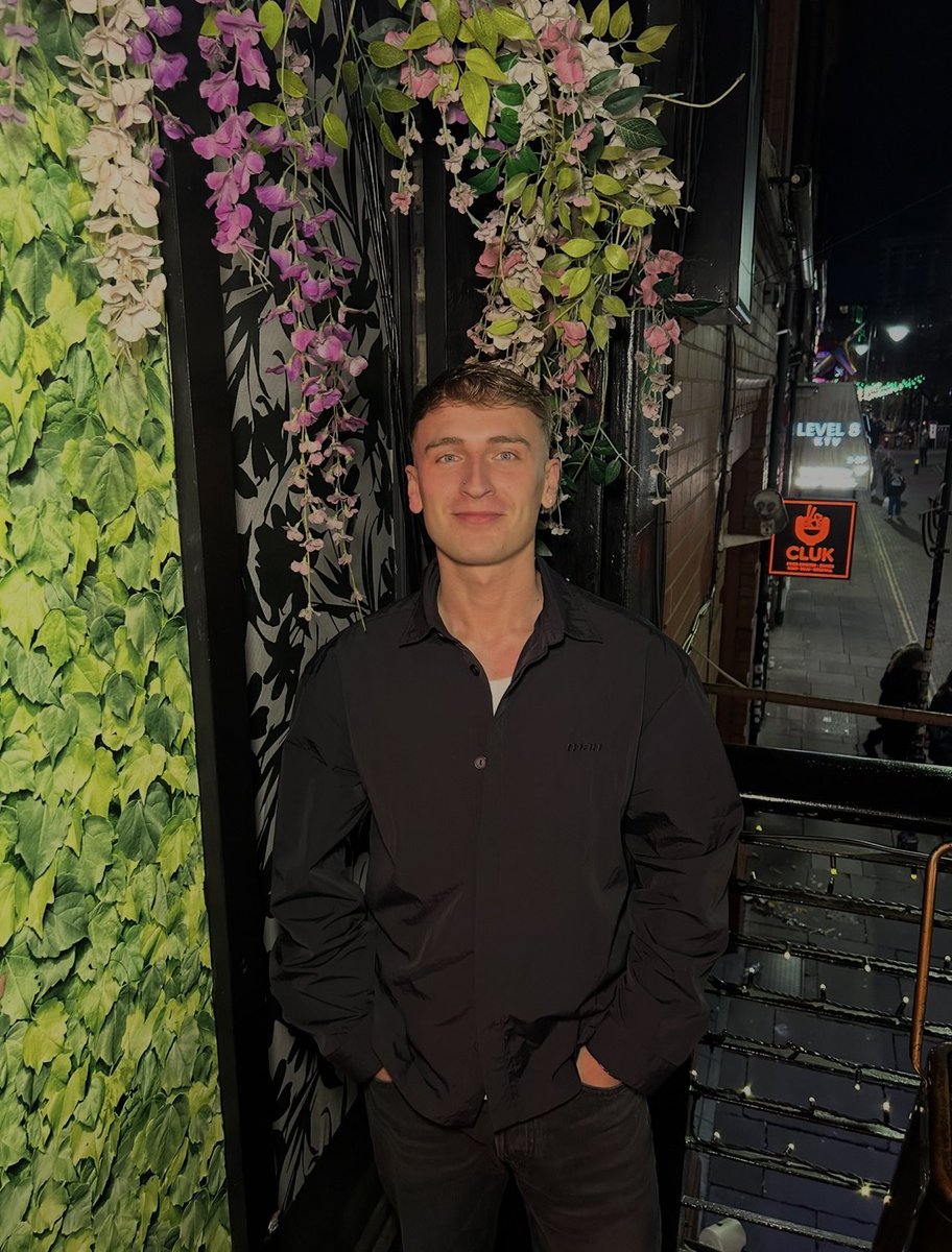 Owen🇬🇧 tweet media