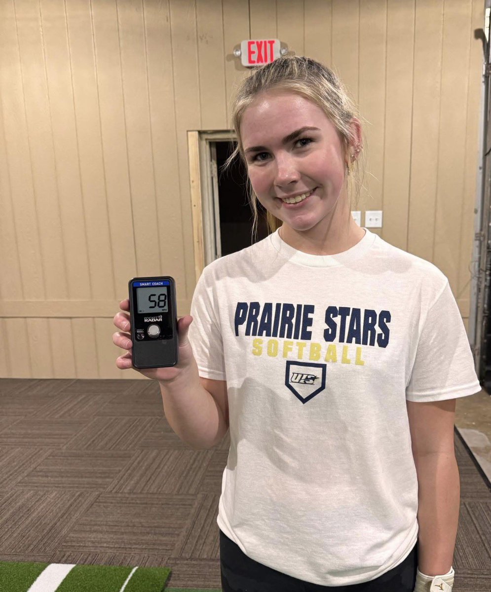 addie_malek's tweet photo. Another pr!!! Super excited for the upcoming school season! https://t.co/OQmyJLU1av
