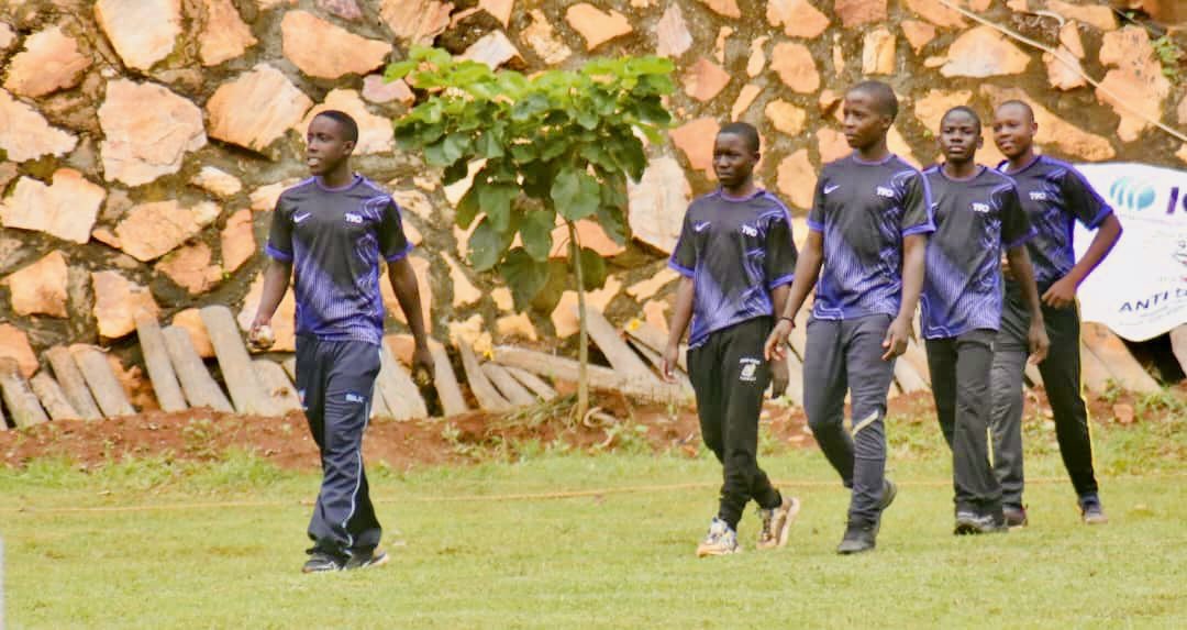 MukonoCricket's tweet photo. Sabula Cricket Challenge T20, Florida Oval 

Match Day Two

Results: 
Kachanga Giants beat Ssenyi Warriors  by 7 runs

Katosi Strikers beat Kiyindi Blasterss by 42 runs 

Tomorrow’s fixtures;
Kitimba Sunrisers Vs Ssenyi Warriors
 Nsonga Royals  Vs Kachanga giants 

#MukonoCricket https://t.co/tQIIazTIvO