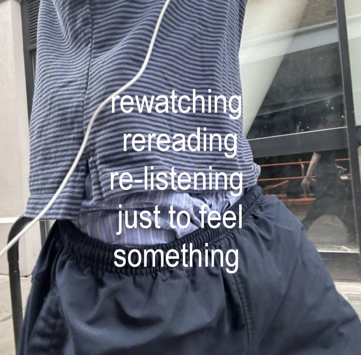 Out Of Context Animals (@animalscontexts) on Twitter photo 