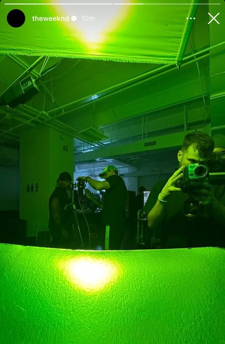 The Weeknd France tweet media