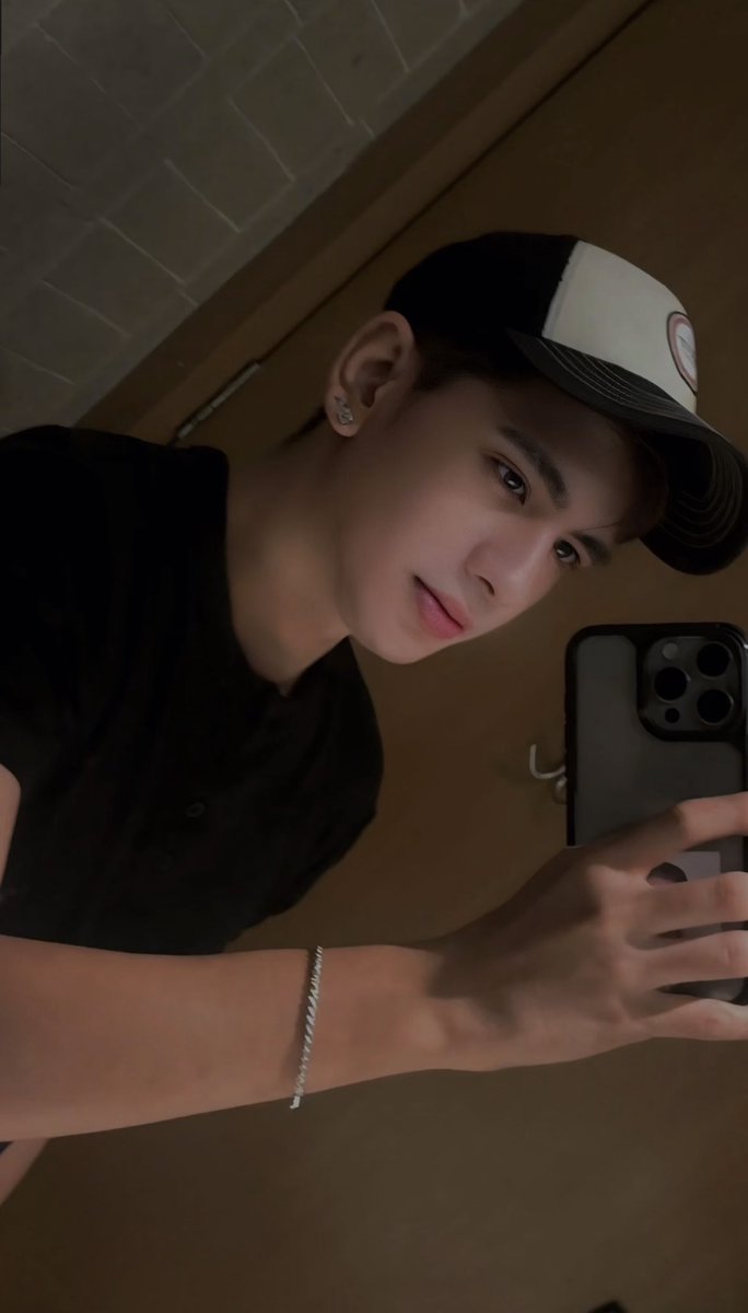 Yann.👅 tweet media