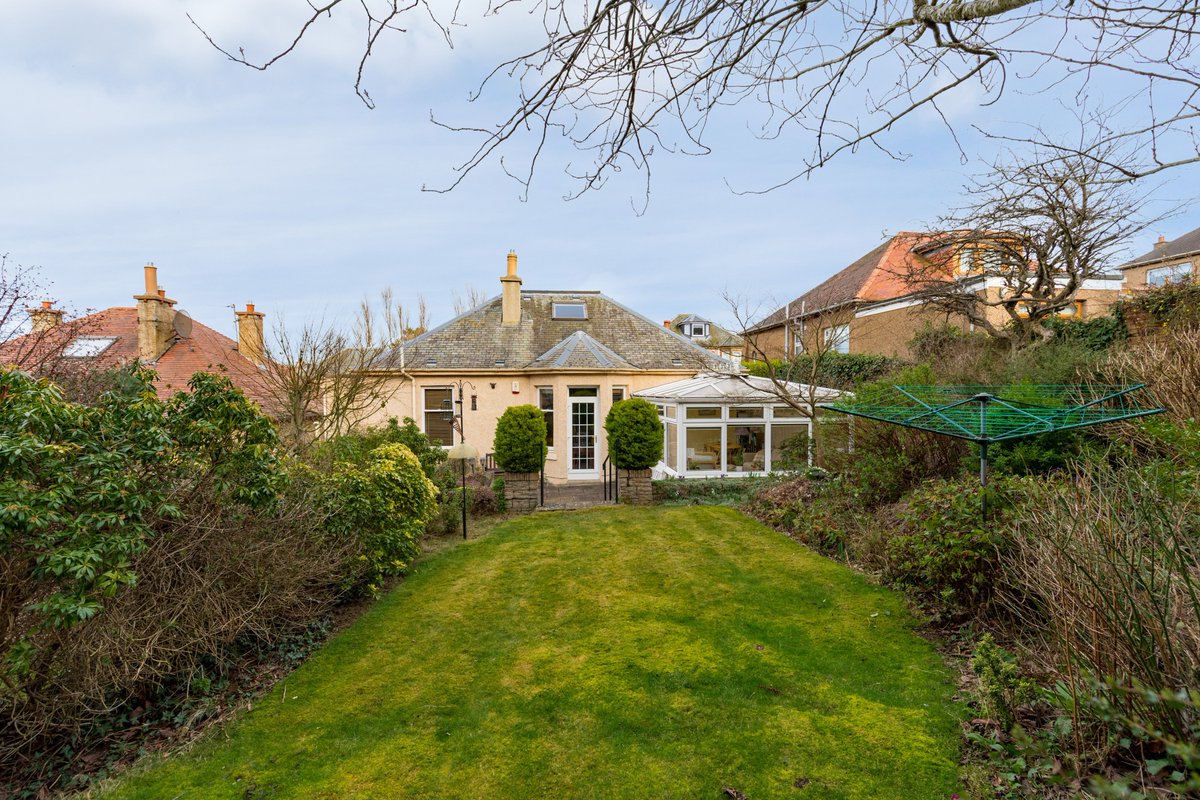 ** NEW PROPERTY ** Delightful, generously proportioned three bedroom detached extended bungalow with front and rear gardens, driveway and garage, superbly situated in the desirable Liberton area 

Offers over £585,00

espc.com/property/44-or…