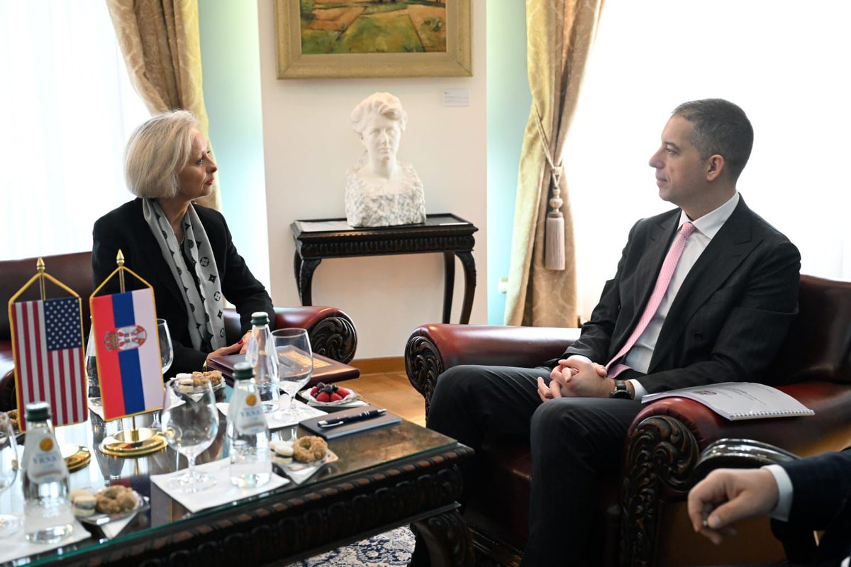 🏗️One of the world’s largest engineering and construction companies Bechtel 🇺🇸 is conducting major projects in Serbia

🇷🇸 In Serbia, the company is involved in two major developments:

🛣️ Morava Corridor (Motorway A5)
• 112 km highway linking central Serbia with Pan-European 